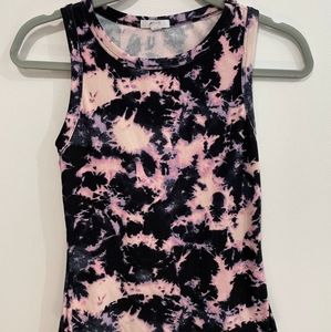 Colour dye top